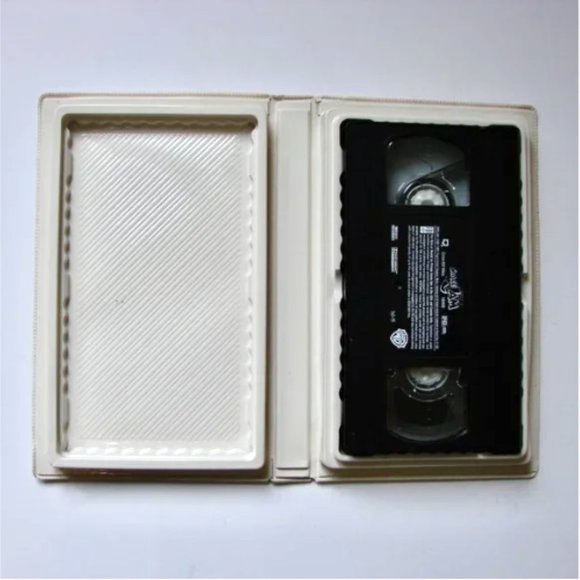 Michael Jordan Space Jam Movie VHS Tape + CD Bugs Bunny 1997 Warner Bros Tested - Picture 8 of 14